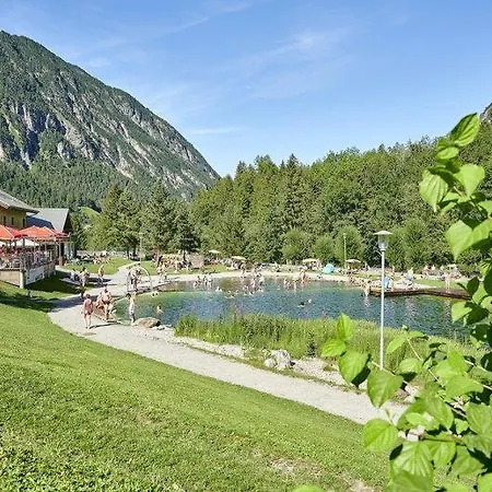 Chalet Tschengla *